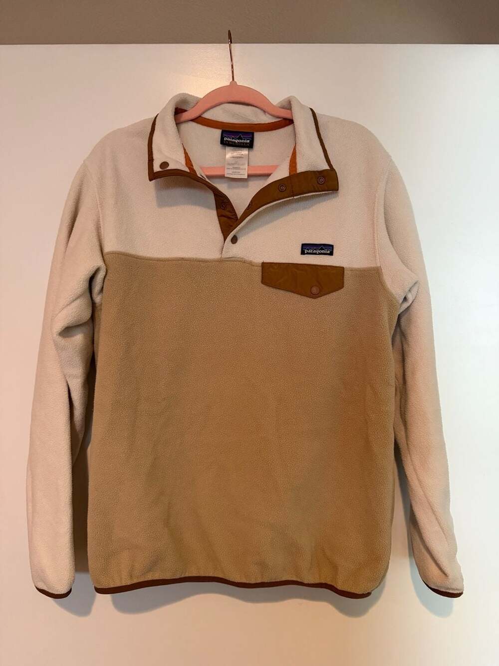 Patagonia Women's Lightweight Synchilla® Snap-T® Fleece Pullover - Pampas Tan
